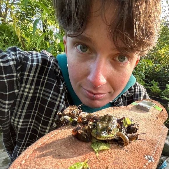 Meet Mr. Ess - Picture 2 of 4